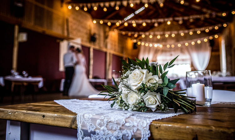 Die besten Hochzeitsfotografen in deiner Nähe: Tipps und Inspiration