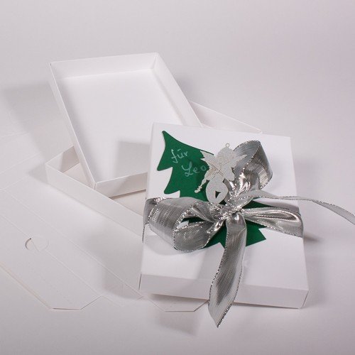 Geschenkverpackung in weiß
