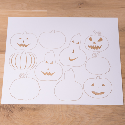 Bastelbogen "Spooky Pumpkins" zum Malen & Gestalten