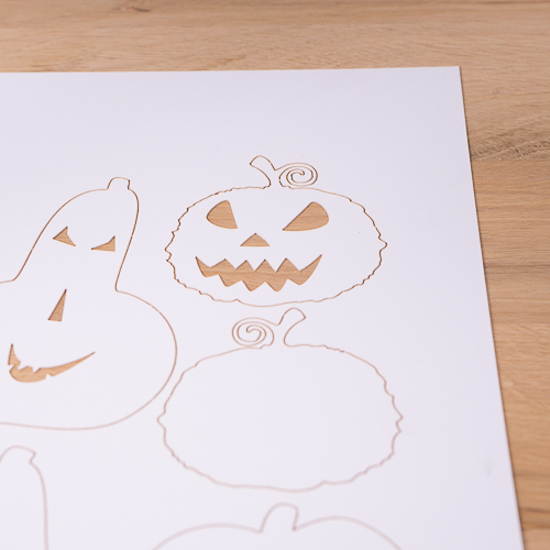 Bastelbogen "Spooky Pumpkins" zum Malen & Gestalten