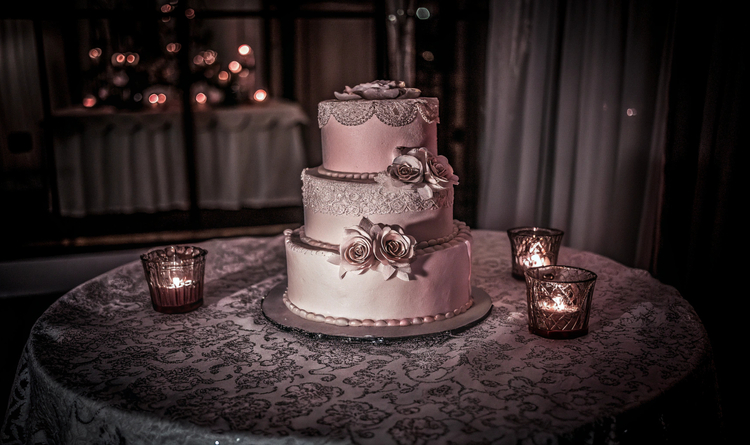 Tipps für die perfekte Hochzeitstorte: Kreative Ideen und praktische Helfer